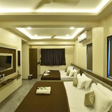 Hotel Sitara Inn Ratnagiri Luaran gambar