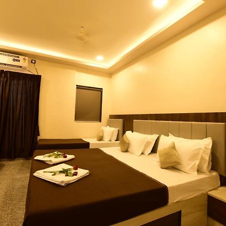 Hotel Sitara Inn Ratnagiri Luaran gambar
