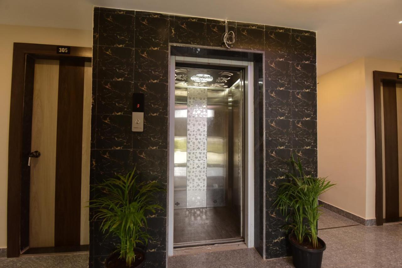 Hotel Sitara Inn Ratnagiri Luaran gambar